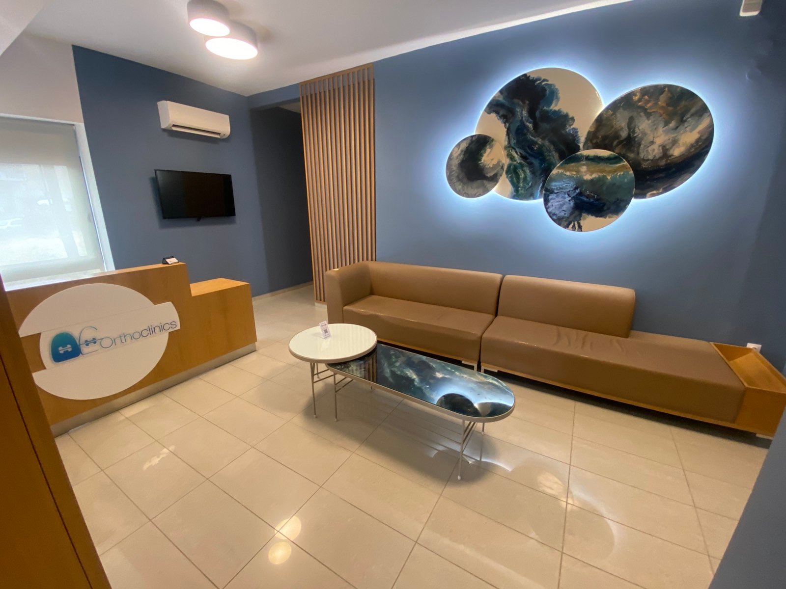 Ορθοδοντικό ιατρείο Orthoclinics στα Πεύκα Θεσσαλονίκης